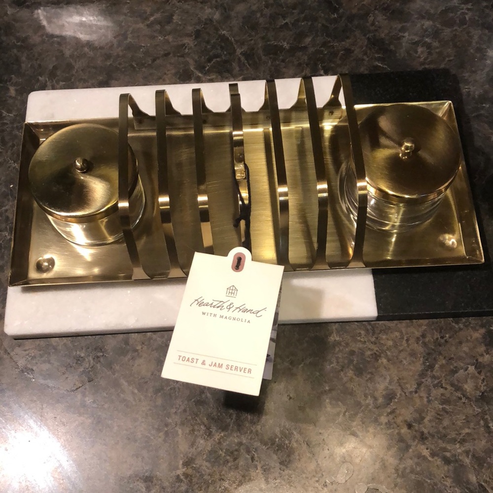 Toast & Jam Server | Hearth & Hand with Magnolia